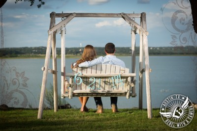 Gruene engagement pictures