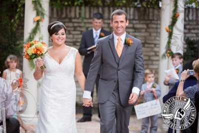 Fabulous wedding pictures at the Texas Federation of Women's Clubs Mansion Headquarters